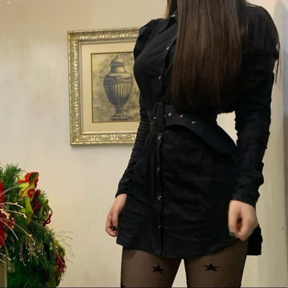 Black dress - Picture 2 of 3
